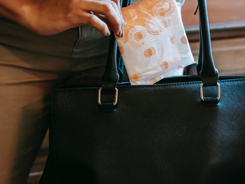 8-Female-Personal-Hygiene-Products-To-Carry-In-Your-Bag