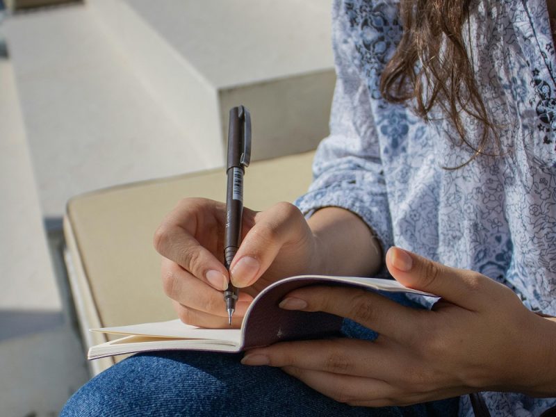journal-prompts-year-end