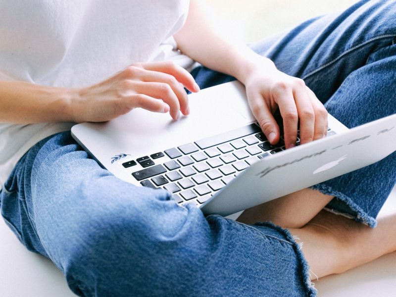 topic-ideas-to-start-a-blog-scaled